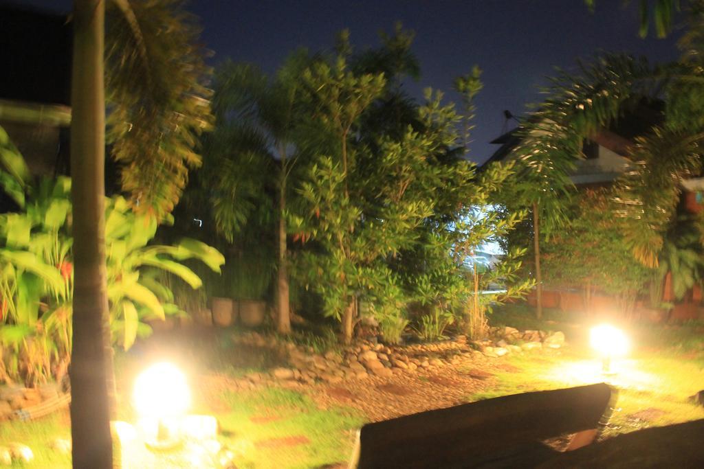 Jim Guesthouse Kanchanaburi Dış mekan fotoğraf