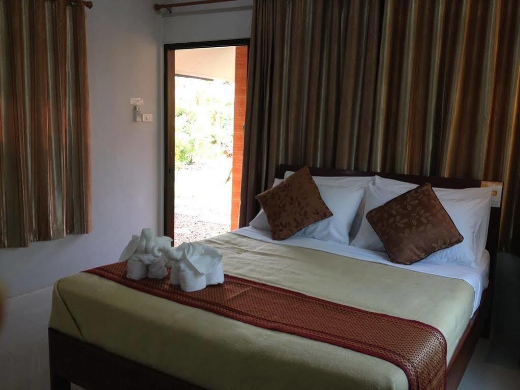 Jim Guesthouse Kanchanaburi Dış mekan fotoğraf