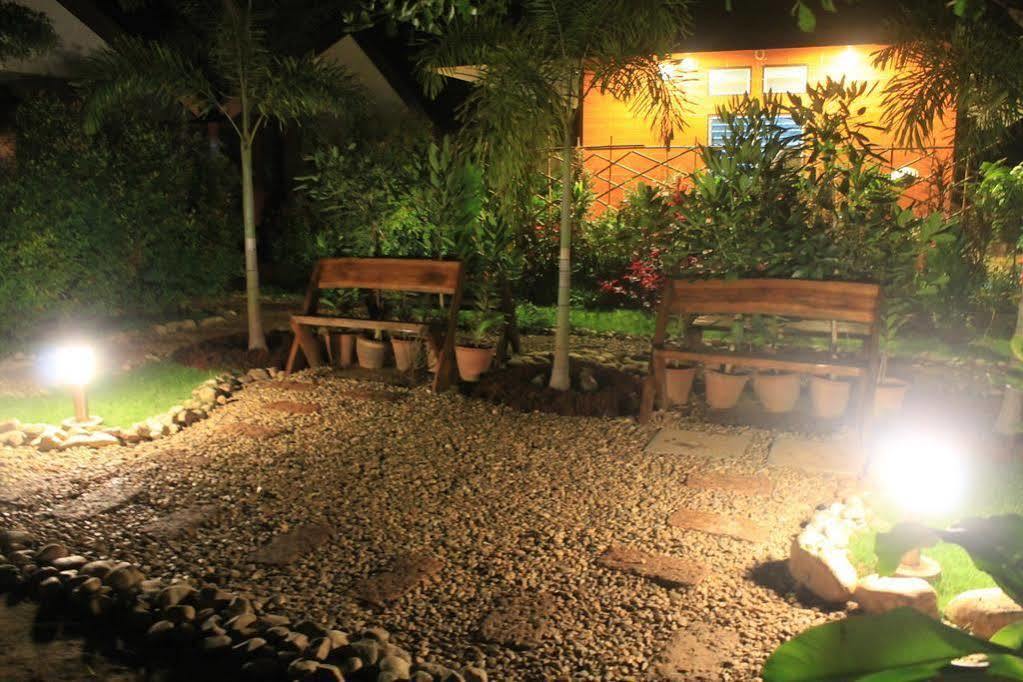 Jim Guesthouse Kanchanaburi Dış mekan fotoğraf
